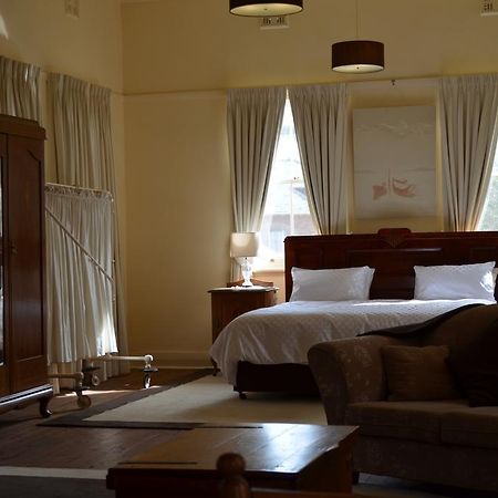 Bed and Breakfast Old Parkes Convent Екстер'єр фото